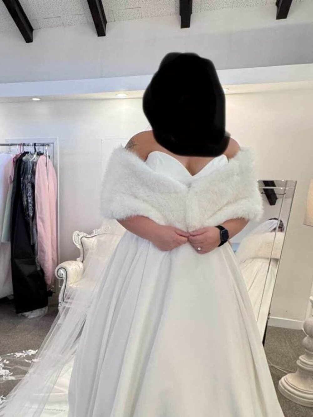 Plus size bridal shaw